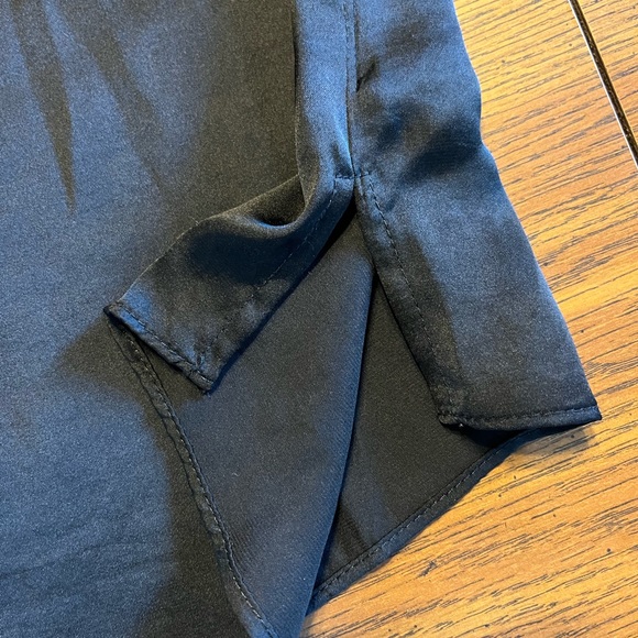 Vince Camuto Top - Picture 6 of 6